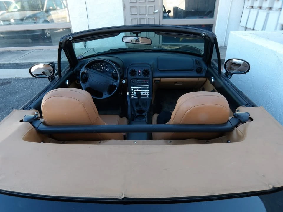 1994 Mazda NA MX-5 Miata - Image 8 of 12