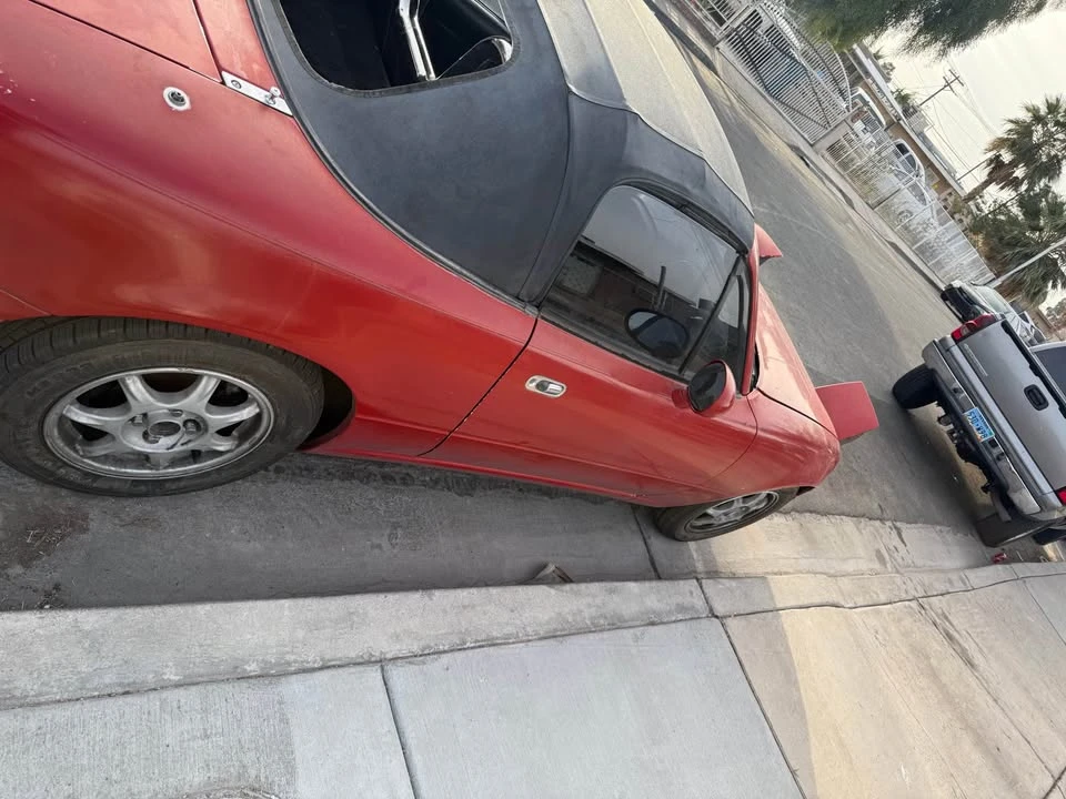 1994 Mazda NA MX-5 Miata - Image 3 of 7