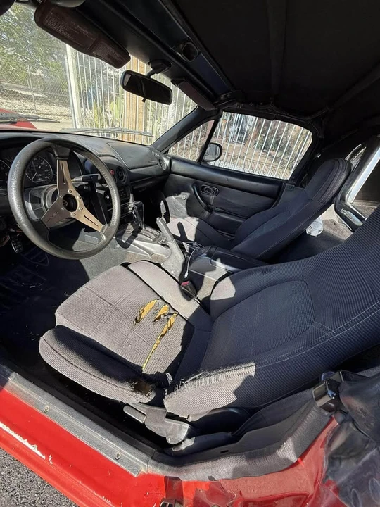 1994 Mazda NA MX-5 Miata - Image 5 of 7
