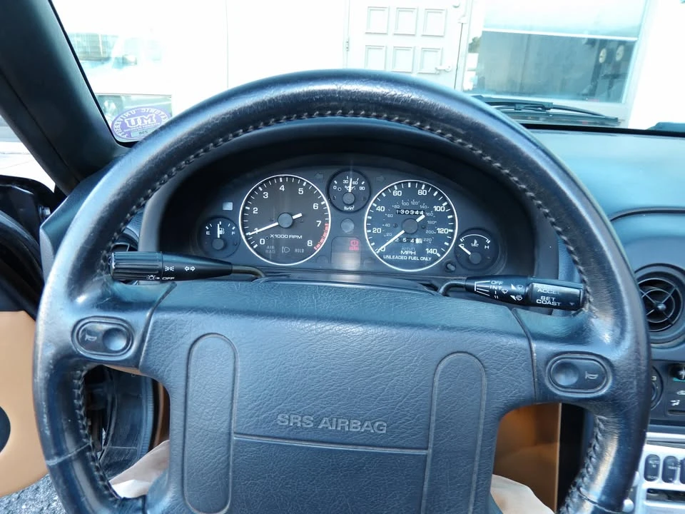 1994 Mazda NA MX-5 Miata - Image 10 of 12