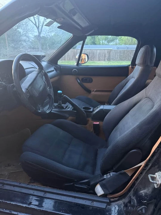 1994 Mazda NA MX-5 Miata - Image 5 of 6