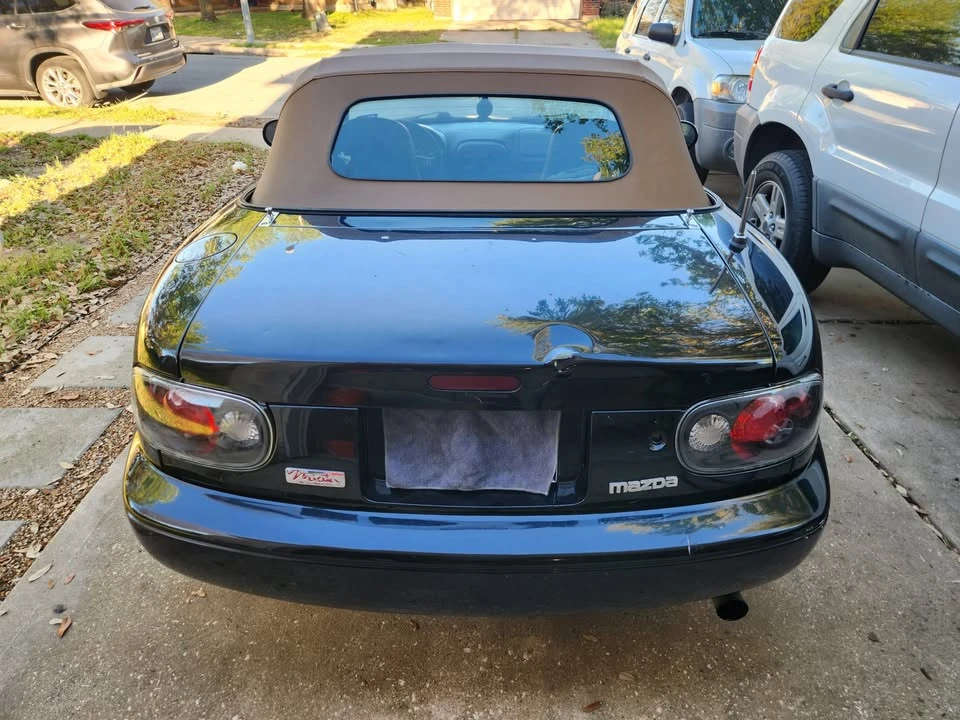1994 Mazda NA MX-5 Miata - Image 5 of 12