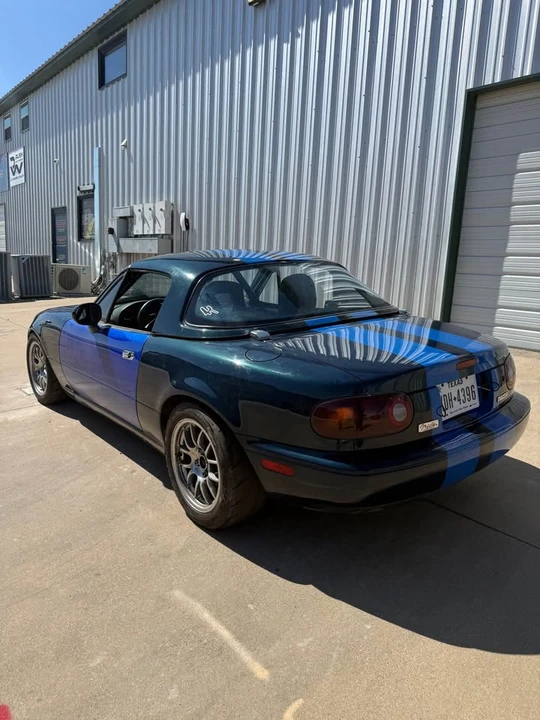 1994 Mazda NA MX-5 Miata - Image 7 of 12