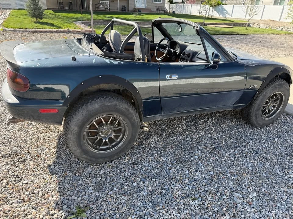 1994 Mazda NA MX-5 Miata - Image 4 of 10