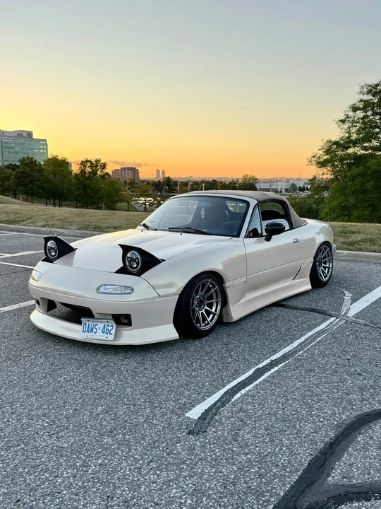 1994 Mazda NA MX-5 Miata - Image 4 of 9