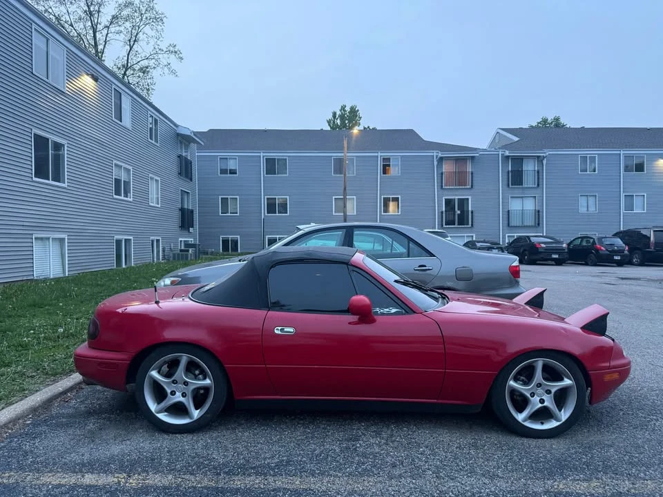1994 Mazda NA MX-5 Miata - Image 2 of 2