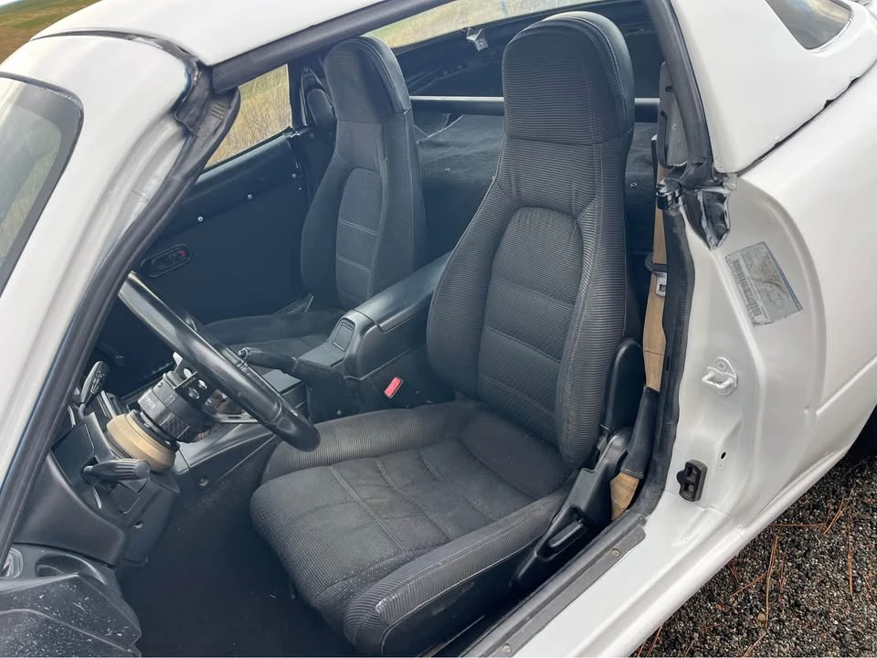 1994 Mazda NA MX-5 Miata - Image 15 of 17