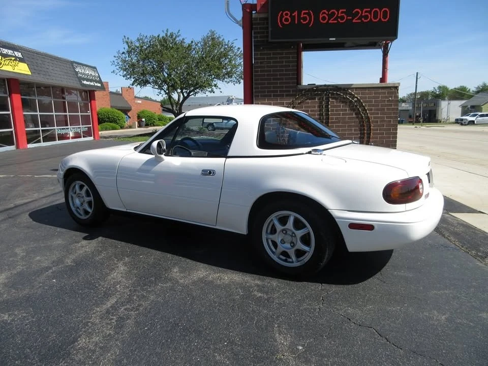 1994 Mazda NA MX-5 Miata - Image 6 of 20