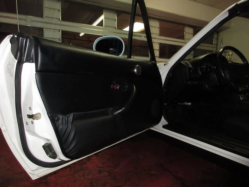 1994 Mazda NA MX-5 Miata - Image 11 of 20