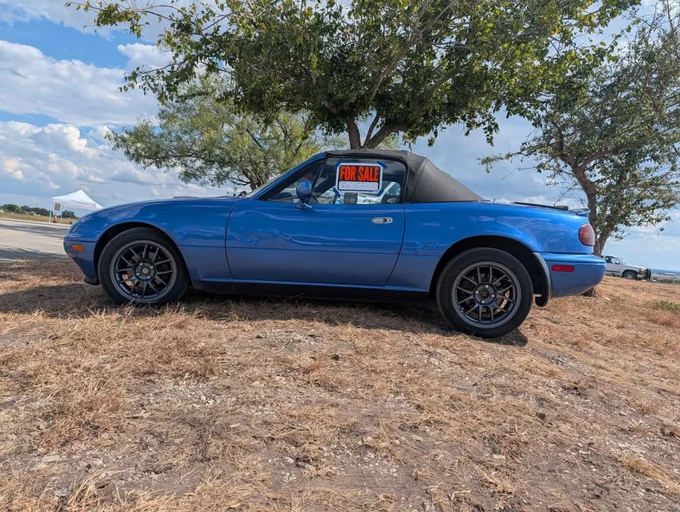 1994 Mazda NA MX-5 Miata - Image 2 of 9