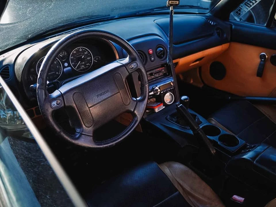 1994 Mazda NA MX-5 Miata - Image 3 of 5