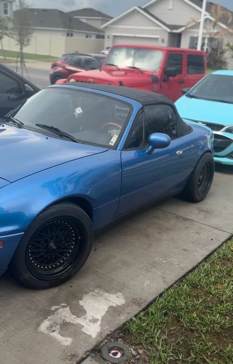 1994 Mazda NA MX-5 Miata - Image 5 of 8