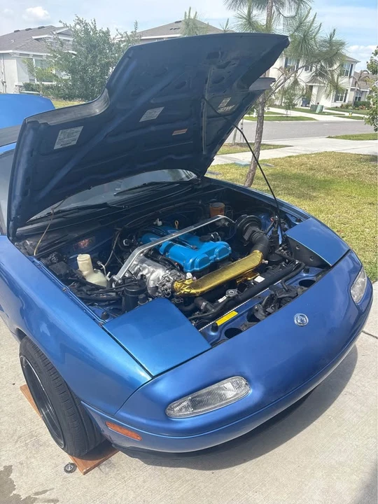 1994 Mazda NA MX-5 Miata - Image 4 of 13