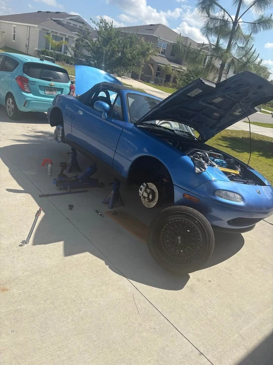 1994 Mazda NA MX-5 Miata - Image 2 of 13