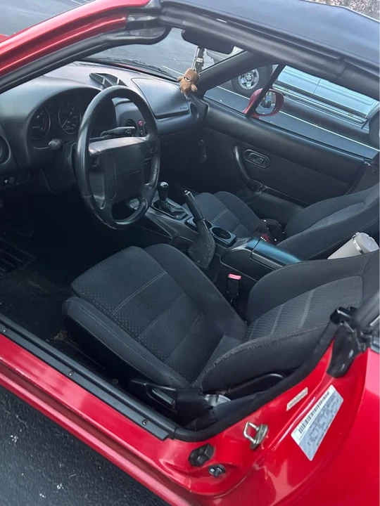 1994 Mazda NA MX-5 Miata - Image 8 of 8