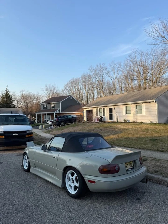 1994 Mazda NA MX-5 Miata - Image 4 of 13