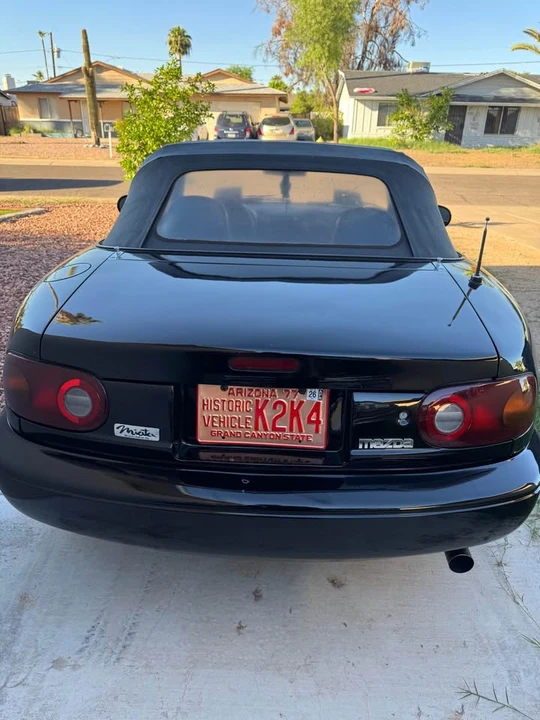 1994 Mazda NA MX-5 Miata - Image 5 of 8