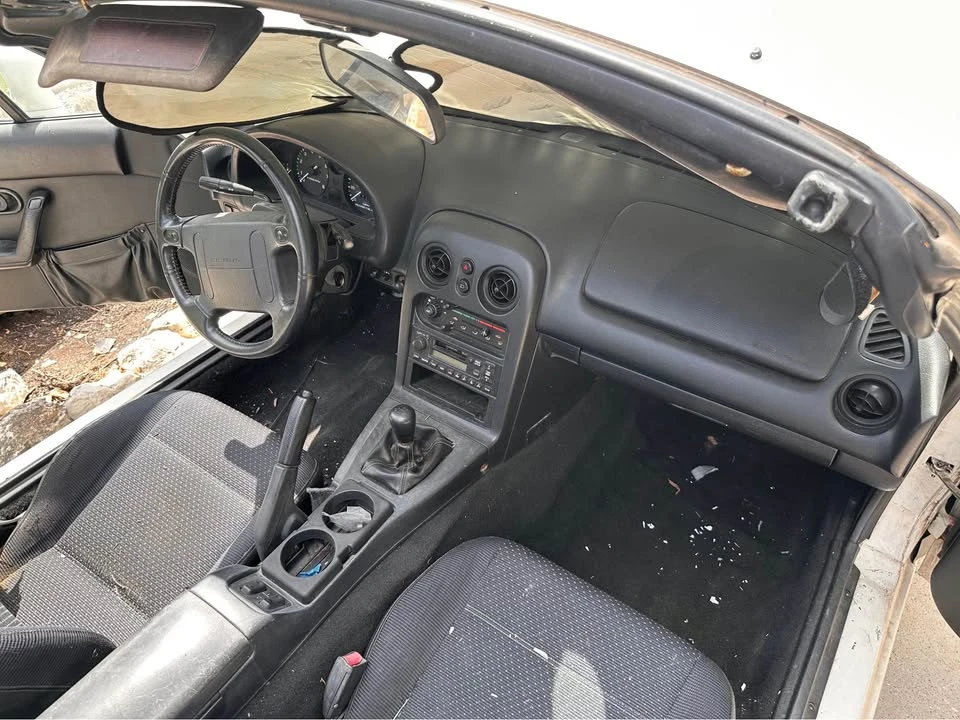 1994 Mazda NA MX-5 Miata - Image 6 of 10