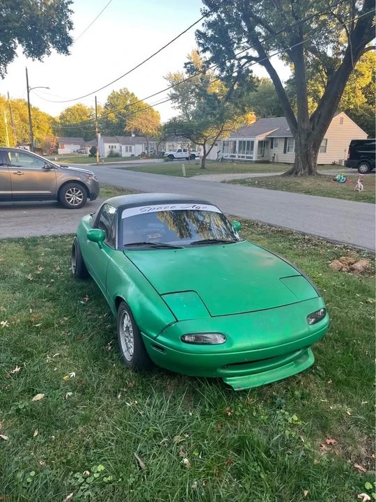 1994 Mazda NA MX-5 Miata - Image 2 of 19