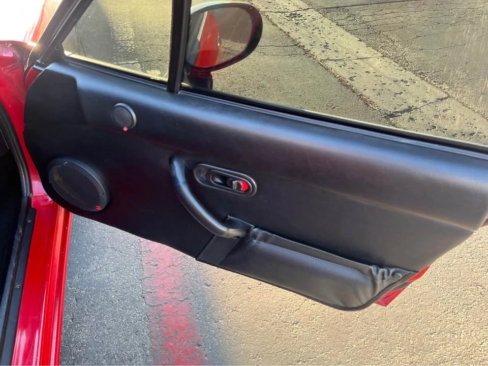 1994 Mazda NA MX-5 Miata - Image 10 of 12