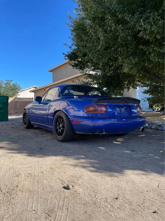 1994 Mazda NA MX-5 Miata - Image 2 of 3
