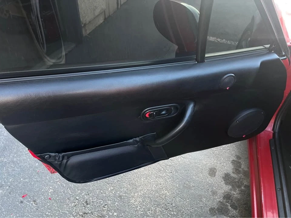 1994 Mazda NA MX-5 Miata - Image 9 of 12