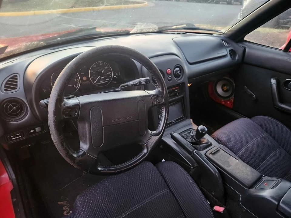 1994 Mazda NA MX-5 Miata - Image 7 of 11