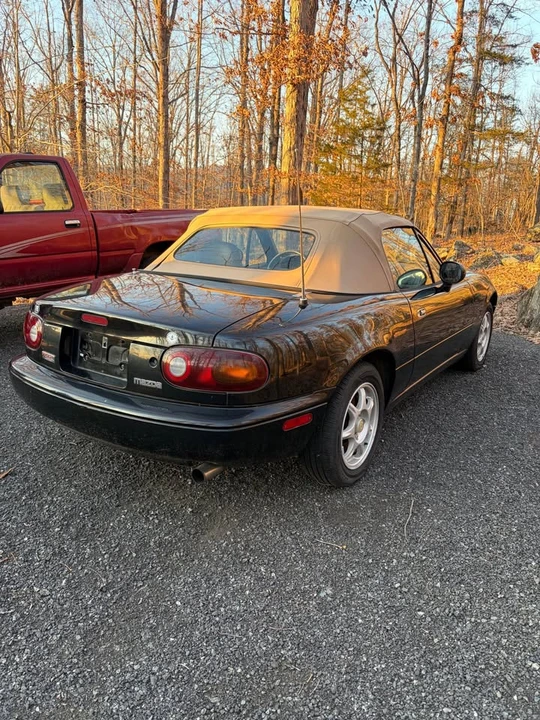 1994 Mazda NA MX-5 Miata - Image 4 of 9