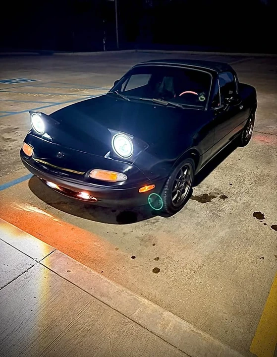 1994 Mazda NA MX-5 Miata - Image 4 of 14