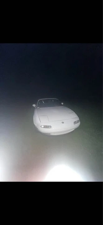 1994 Mazda NA MX-5 Miata - Image 2 of 3