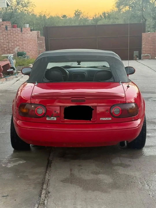 1994 Mazda NA MX-5 Miata - Image 5 of 11