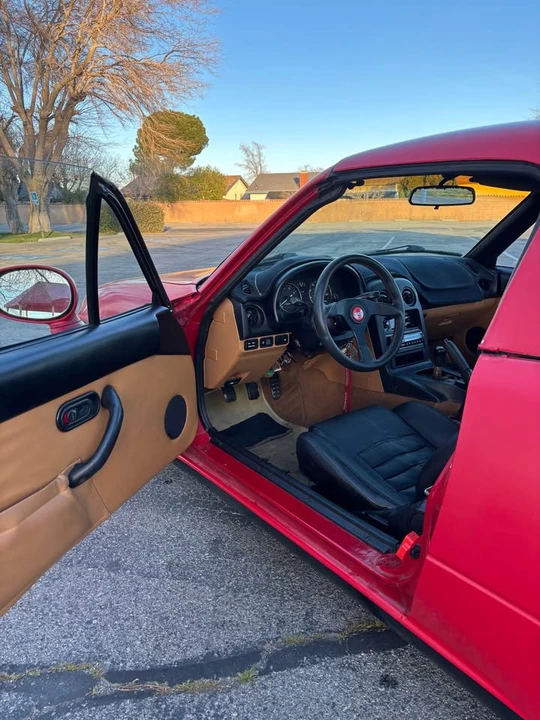 1994 Mazda NA MX-5 Miata - Image 6 of 14
