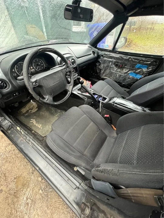 1994 Mazda NA MX-5 Miata - Image 7 of 10