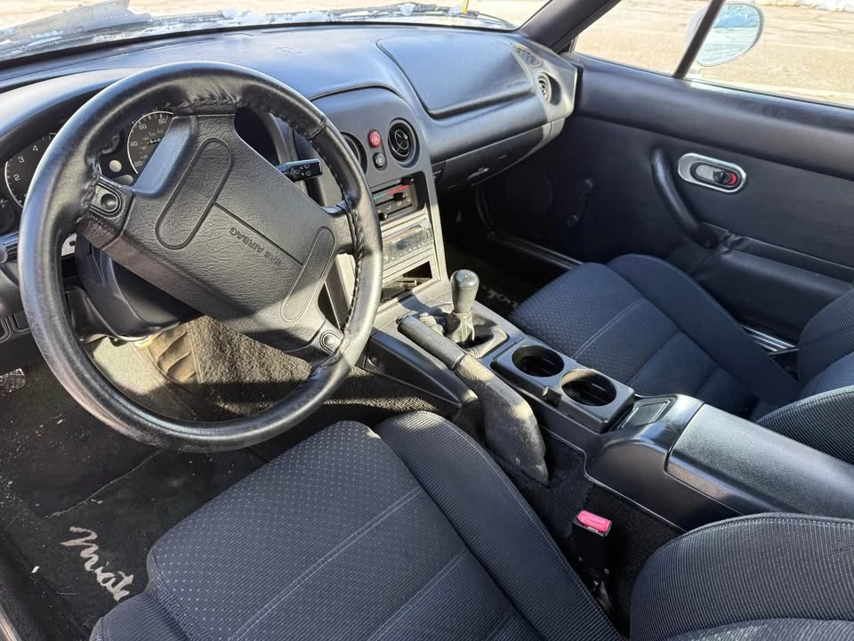 1994 Mazda NA MX-5 Miata - Image 6 of 8