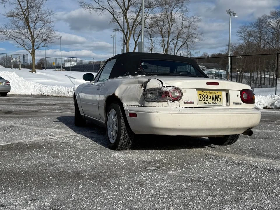 1994 Mazda NA MX-5 Miata - Image 4 of 8