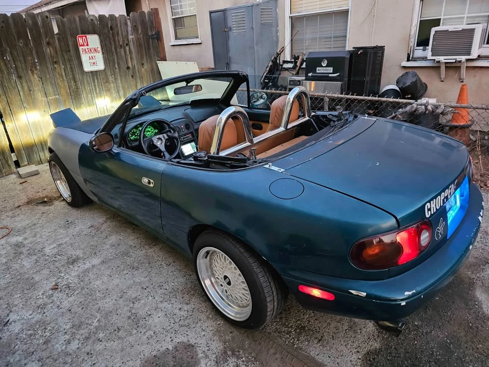 1994 Mazda NA MX-5 Miata - Image 2 of 19