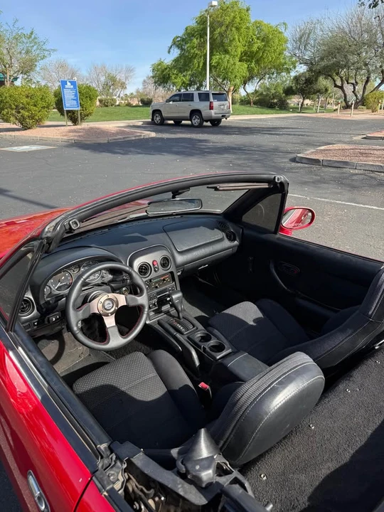 1994 Mazda NA MX-5 Miata - Image 5 of 8
