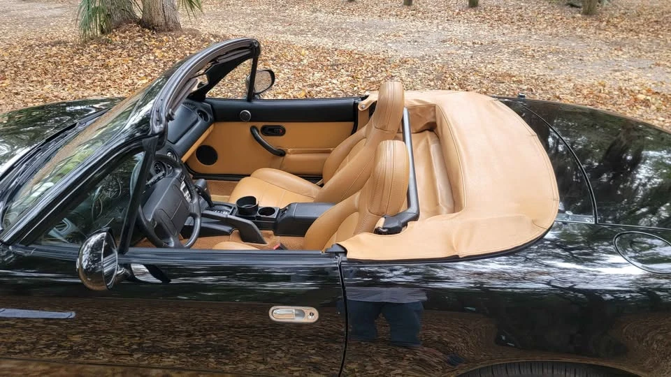 1994 Mazda NA MX-5 Miata - Image 2 of 19