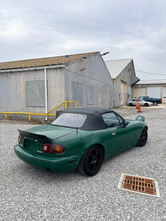 1994 Mazda NA MX-5 Miata - Image 4 of 11