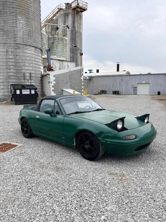 1994 Mazda NA MX-5 Miata - Image 2 of 11