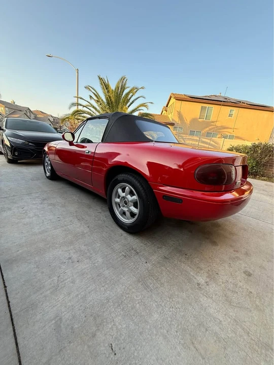 1994 Mazda NA MX-5 Miata - Image 8 of 17