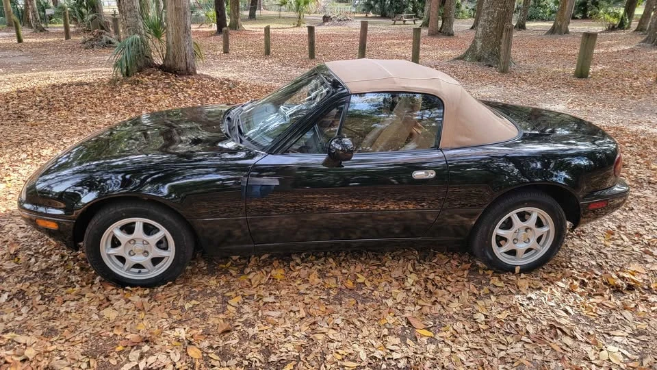 1994 Mazda NA MX-5 Miata - Image 16 of 19