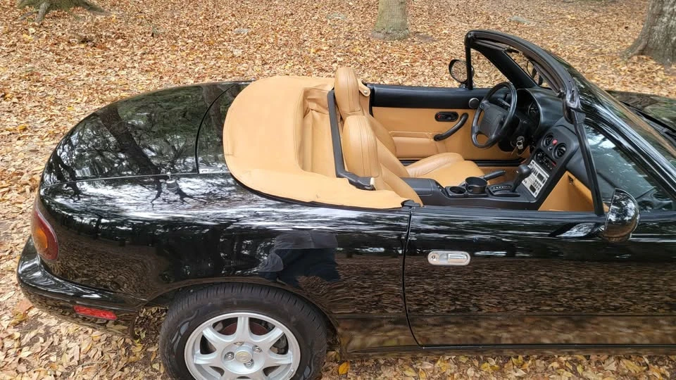 1994 Mazda NA MX-5 Miata - Image 11 of 19