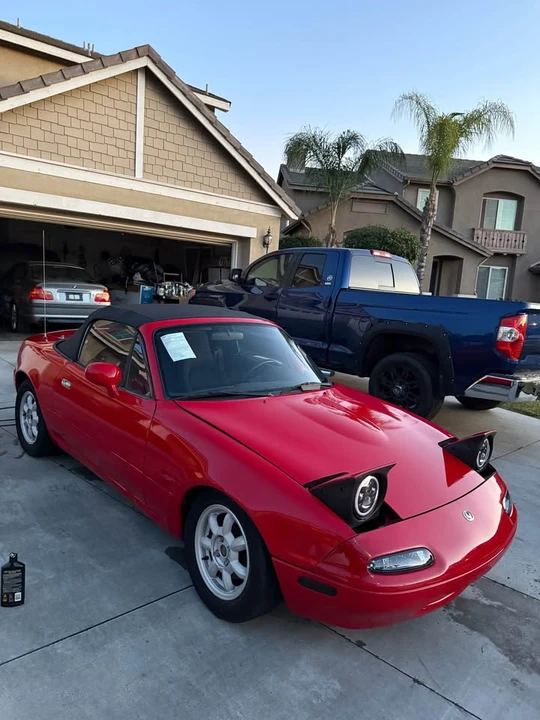 1994 Mazda NA MX-5 Miata - Image 2 of 17