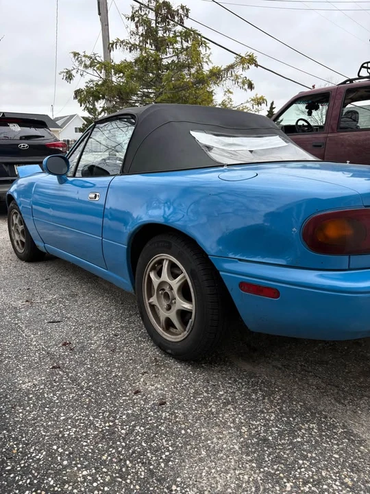 1994 Mazda NA MX-5 Miata - Image 4 of 9