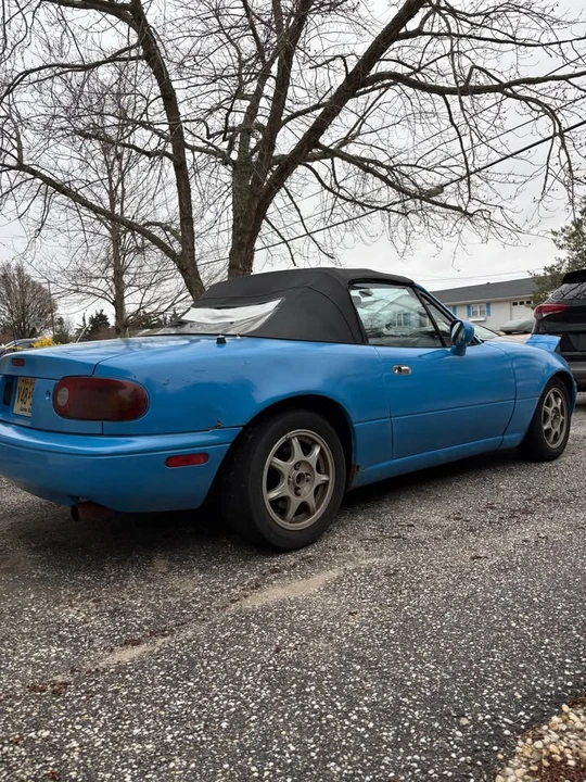 1994 Mazda NA MX-5 Miata - Image 2 of 9