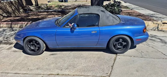 1994 Mazda MX-5 Miata Convertible