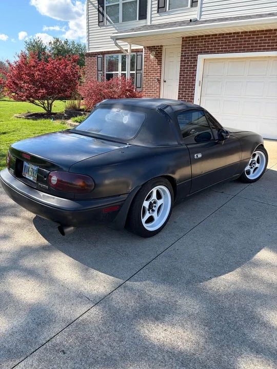 1994 Mazda NA MX-5 Miata - Image 3 of 8