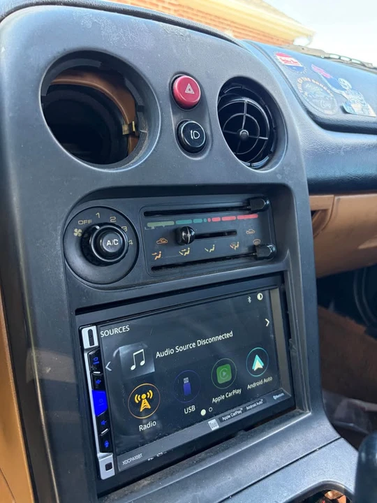 1994 Mazda NA MX-5 Miata - Image 6 of 8