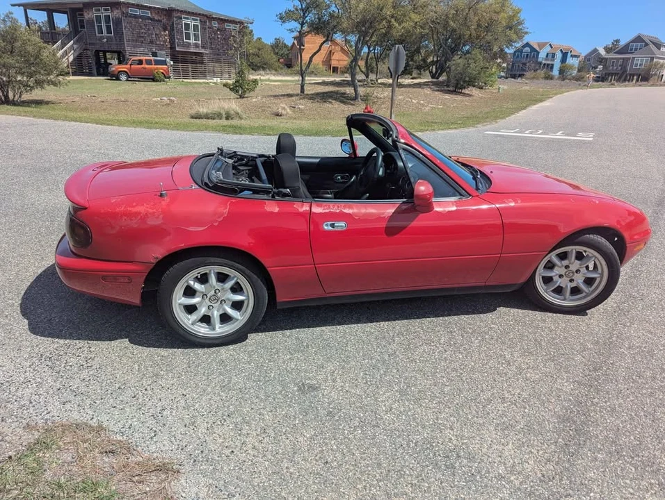 1994 Mazda NA MX-5 Miata - Image 4 of 9